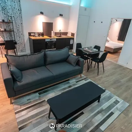 Paradisier Love hotel
